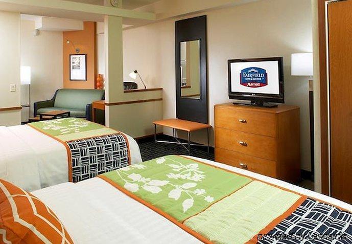 Fairfield Inn & Suites Pittsburgh Neville Island Robinson Township Værelse billede