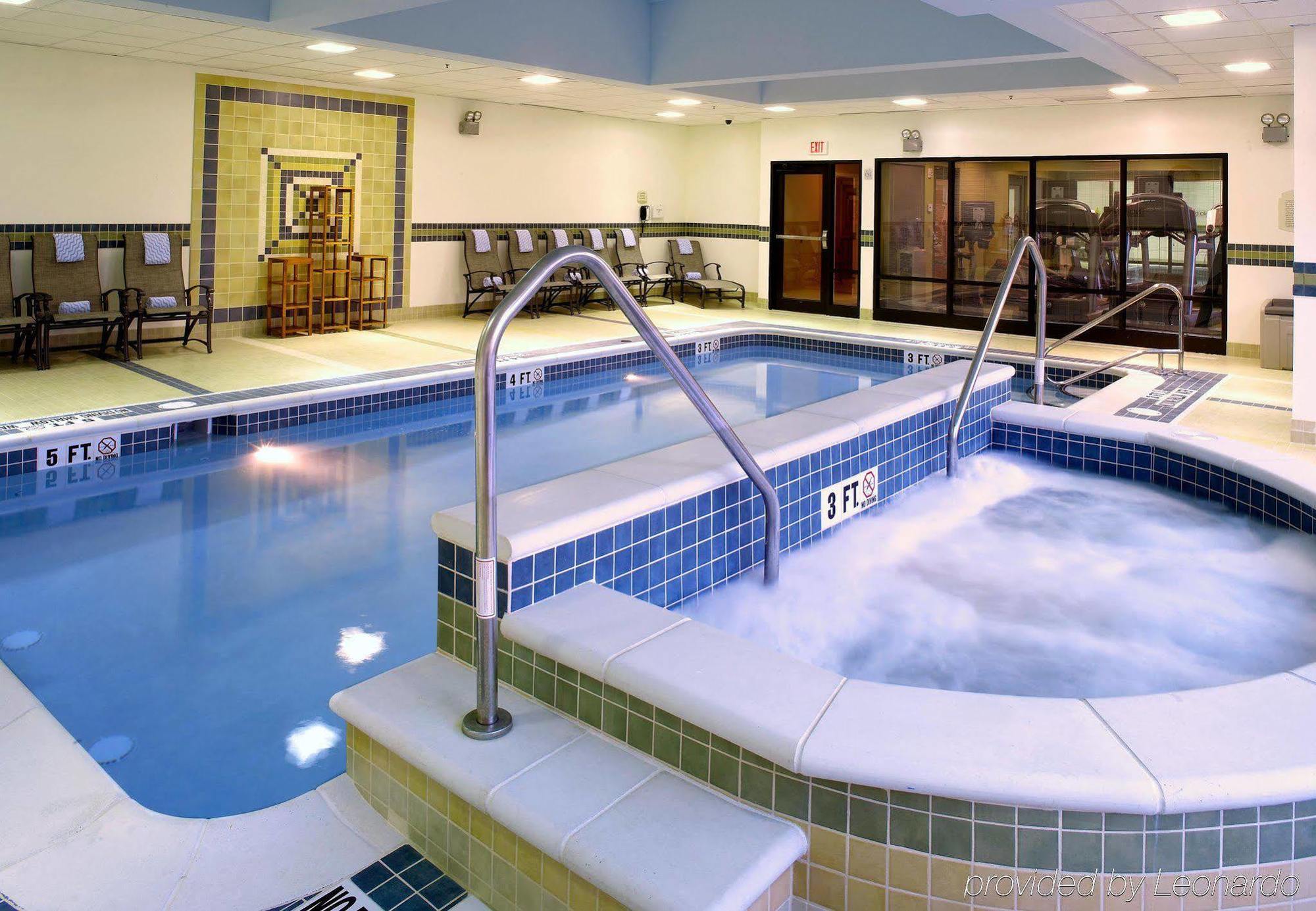 Fairfield Inn & Suites Pittsburgh Neville Island Robinson Township Eksteriør billede