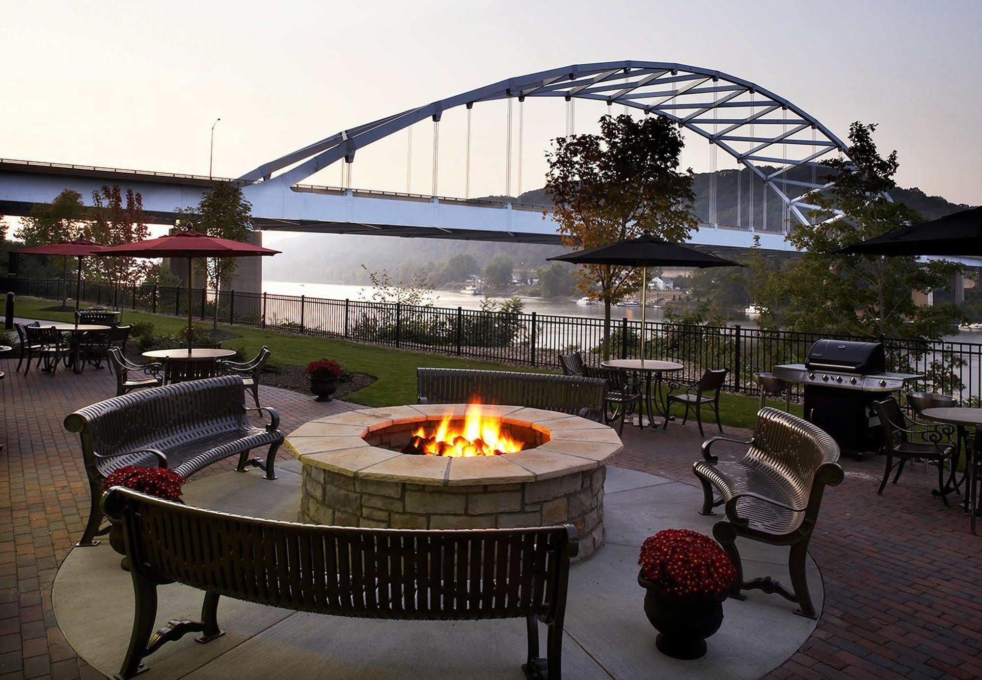 Fairfield Inn & Suites Pittsburgh Neville Island Robinson Township Eksteriør billede